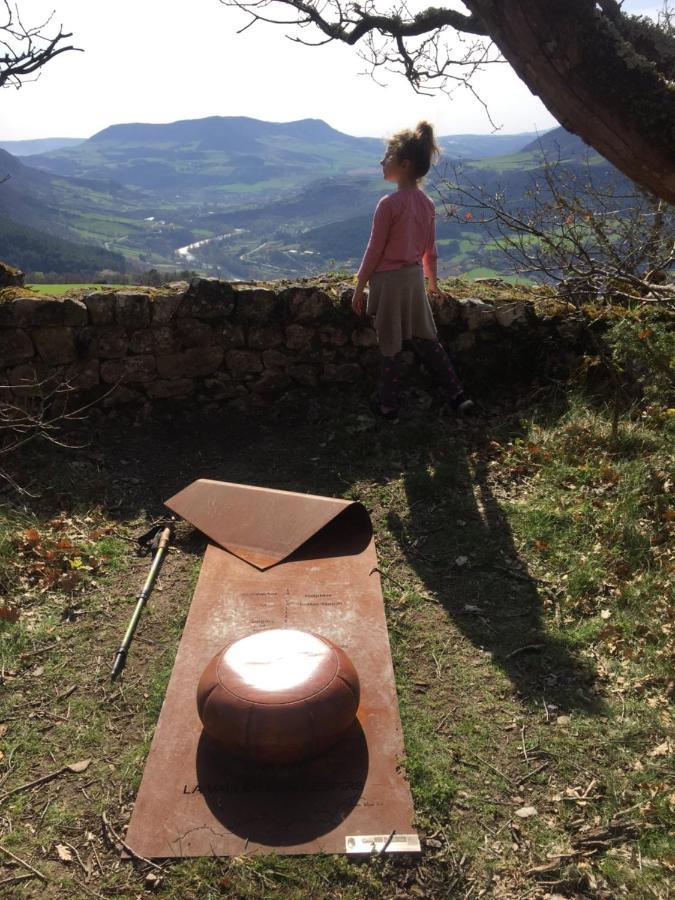 Gite La Cerise Qui Rit La Cresse Экстерьер фото